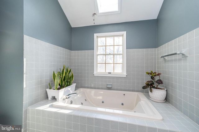 1465 BUCK HILL DR, Southampton, PA 18966