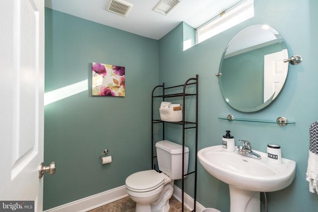 1465 BUCK HILL DR, Southampton, PA 18966