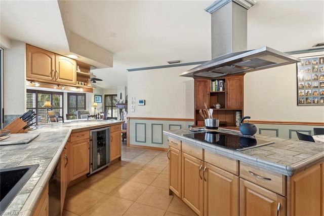 311 Henley DR, Naples, FL 34104