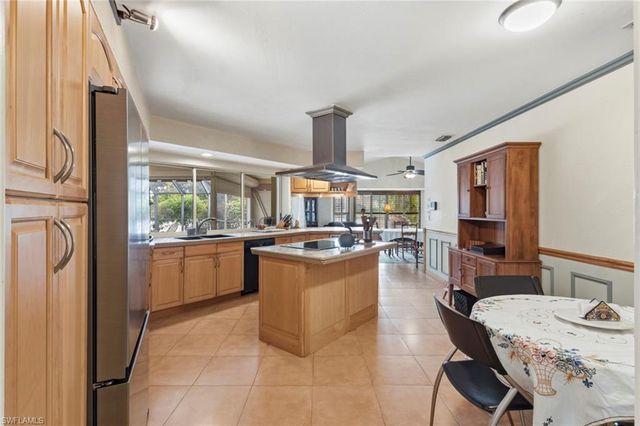 311 Henley DR, Naples, FL 34104