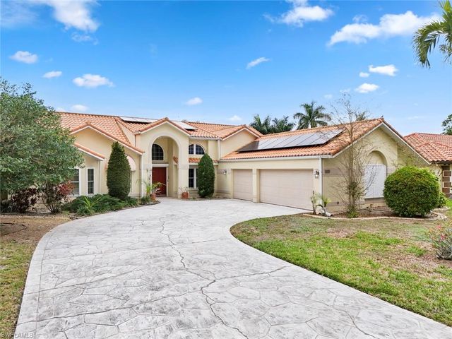 311 Henley DR, Naples, FL 34104