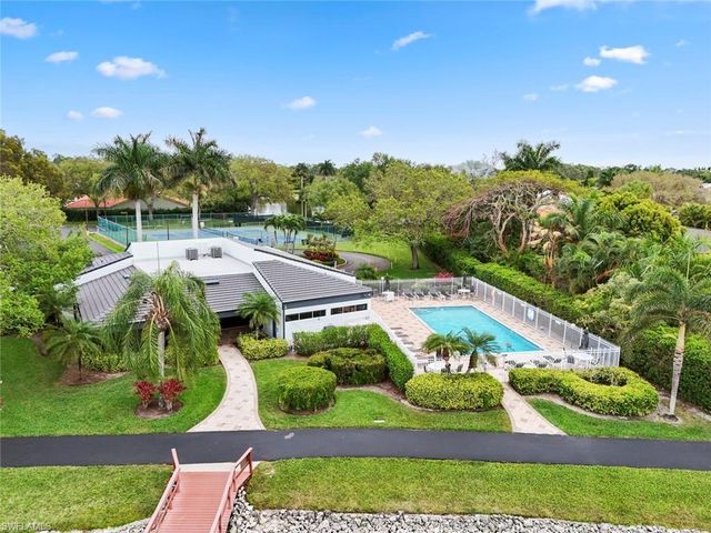 311 Henley DR, Naples, FL 34104