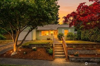 8221 23rd Avenue NE, Seattle, WA 98115