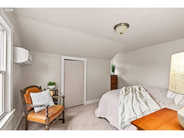 80388 TERRITORIAL Hwy, Eugene, OR 97405