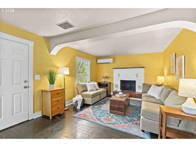 80388 TERRITORIAL Hwy, Eugene, OR 97405