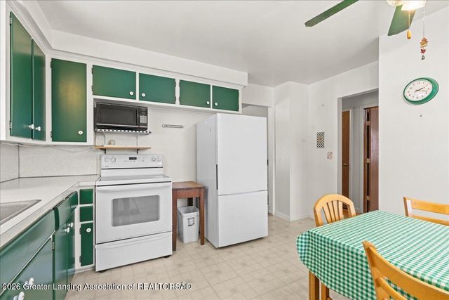 4907 Burchfield Avenue, Lansing, MI 48910