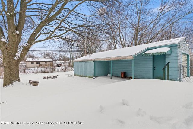 4907 Burchfield Avenue, Lansing, MI 48910
