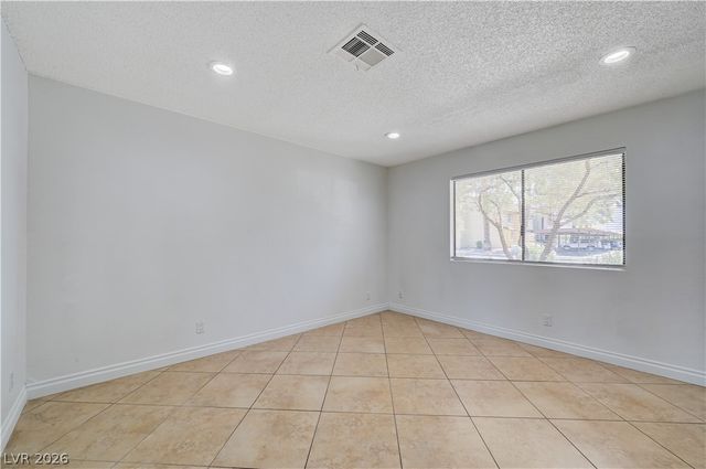 191 Bel Port Drive 194, Las Vegas, NV 89110