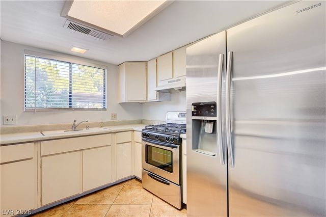 191 Bel Port Drive 194, Las Vegas, NV 89110