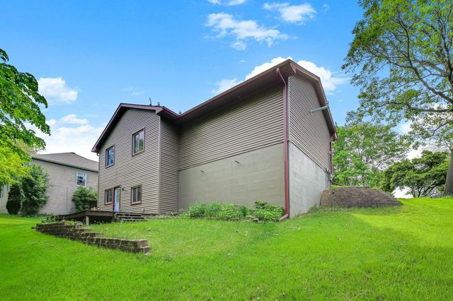 19052 Carson Street NW, Elk River, MN 55330