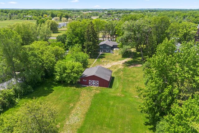 W132N12072 Mary Buth LANE, Germantown, WI 53022