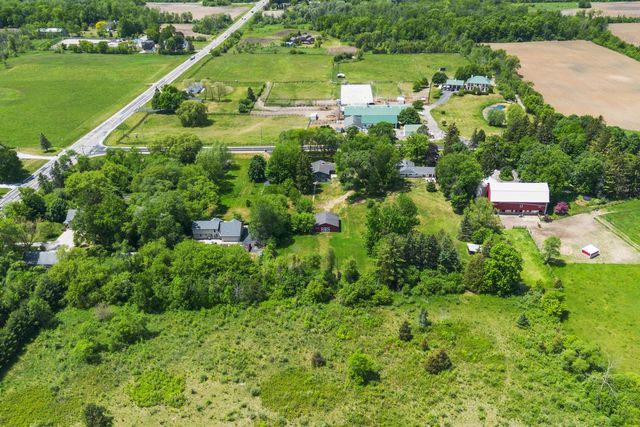 W132N12072 Mary Buth LANE, Germantown, WI 53022