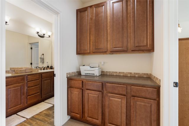 44 Via Summa, Santa Fe, NM 87507