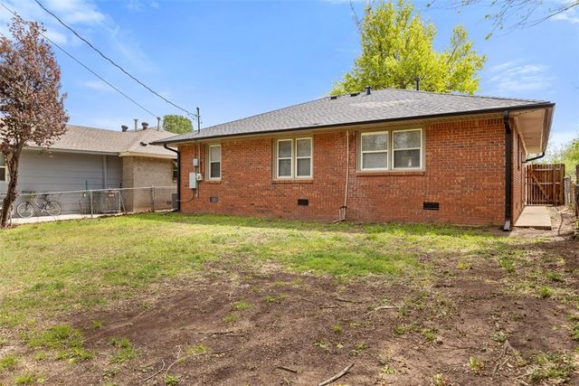 1221 NW 83rd Street, Oklahoma City, OK 73114