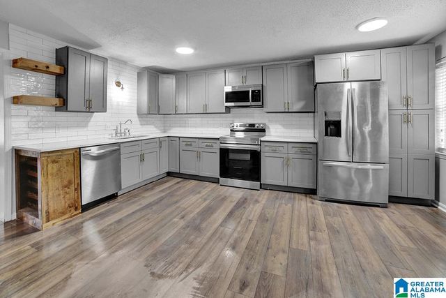 1051 IVY CREEK TRAIL, Hoover, AL 35226