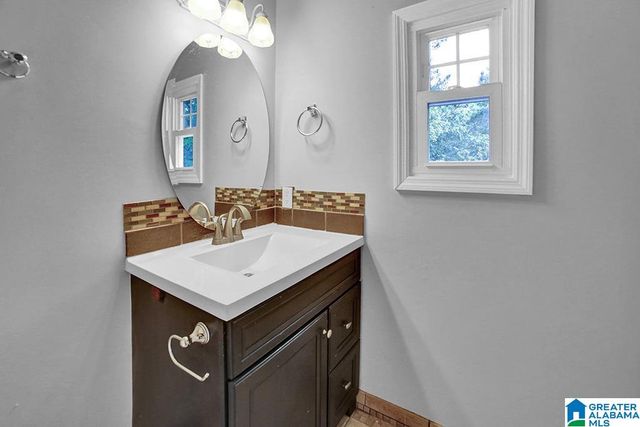 1051 IVY CREEK TRAIL, Hoover, AL 35226