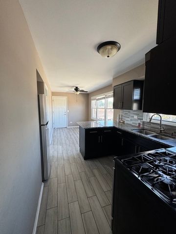 7249 W Belmont Avenue 2, Chicago, IL 60634