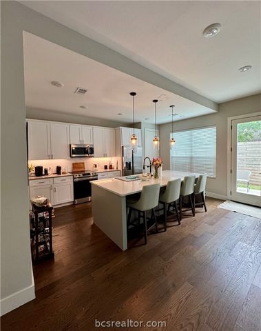 270 Estates Circle, College Station, TX 77840