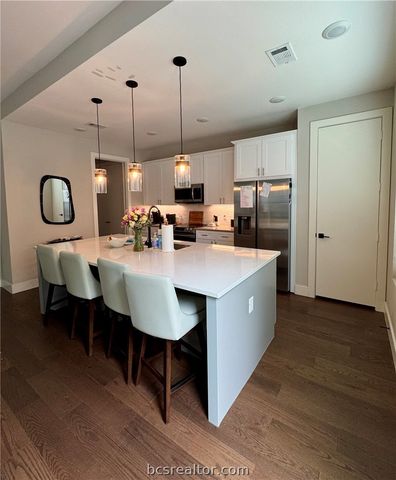 270 Estates Circle, College Station, TX 77840