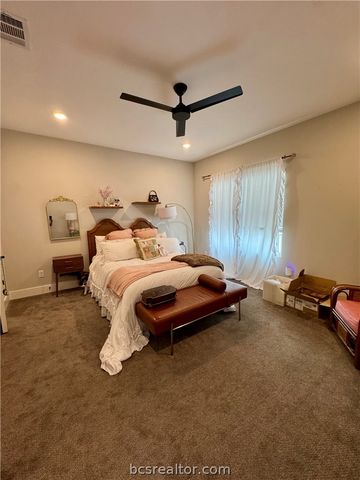 270 Estates Circle, College Station, TX 77840