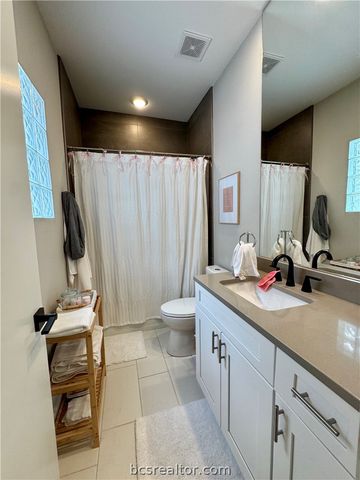 270 Estates Circle, College Station, TX 77840