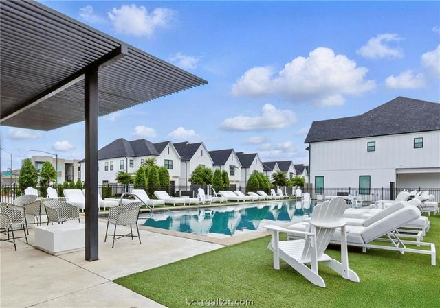 270 Estates Circle, College Station, TX 77840