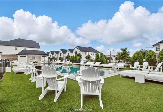 270 Estates Circle, College Station, TX 77840