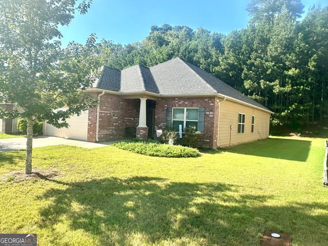 864 Crescent Ln, Griffin, GA 30224
