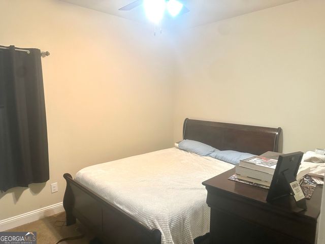 864 Crescent Ln, Griffin, GA 30224