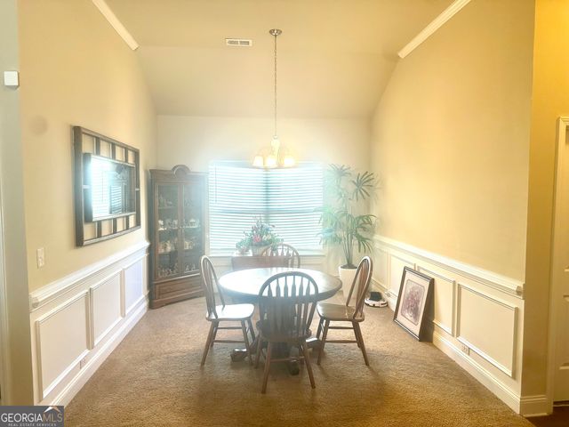 864 Crescent Ln, Griffin, GA 30224