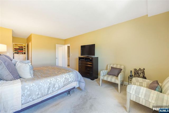 3 Horizon Road 1023, Fort Lee, NJ 07023
