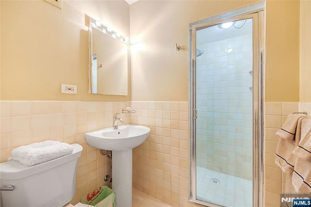 3 Horizon Road 1023, Fort Lee, NJ 07023