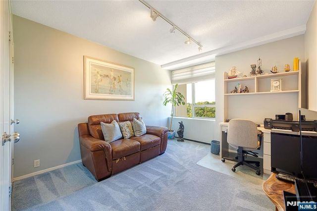 3 Horizon Road 1023, Fort Lee, NJ 07023