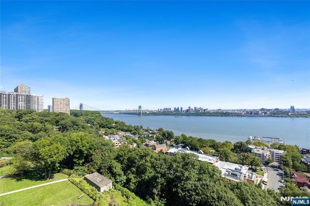 3 Horizon Road 1023, Fort Lee, NJ 07023