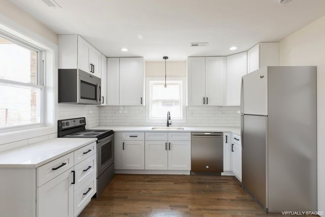 10429 S Indiana Avenue, Chicago, IL 60628