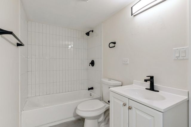 10429 S Indiana Avenue, Chicago, IL 60628