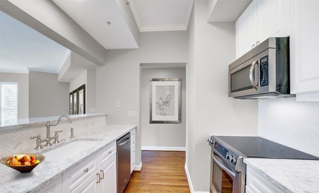 3401 Lee Parkway 508, Dallas, TX 75219
