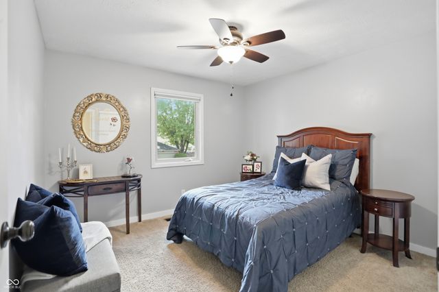 729 Colonial Way, Greenwood, IN 46142