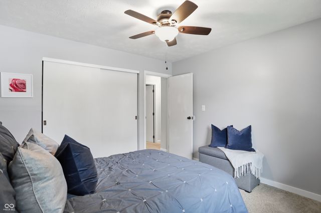 729 Colonial Way, Greenwood, IN 46142