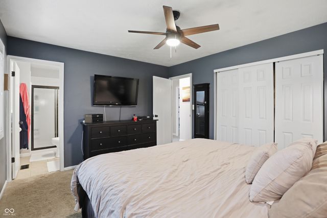 729 Colonial Way, Greenwood, IN 46142
