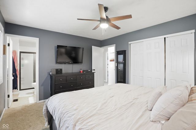 729 Colonial Way, Greenwood, IN 46142
