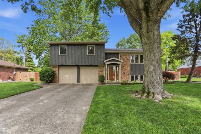 729 Colonial Way, Greenwood, IN 46142