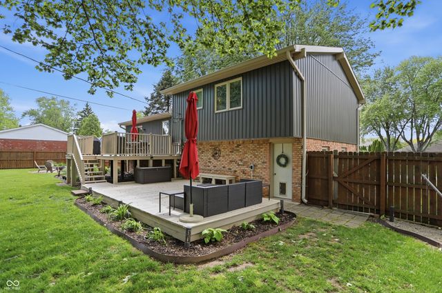 729 Colonial Way, Greenwood, IN 46142