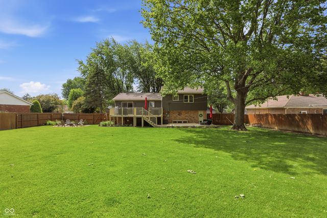 729 Colonial Way, Greenwood, IN 46142