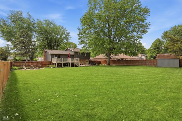 729 Colonial Way, Greenwood, IN 46142