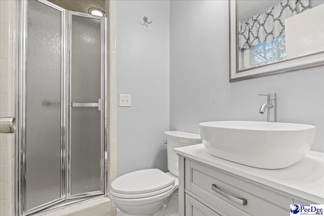 1502 Palmetto Dr, Hartsville, SC 29550