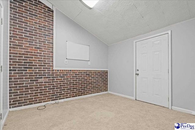 1502 Palmetto Dr, Hartsville, SC 29550