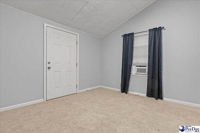 1502 Palmetto Dr, Hartsville, SC 29550