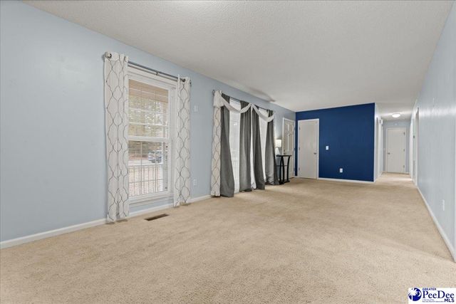 1502 Palmetto Dr, Hartsville, SC 29550