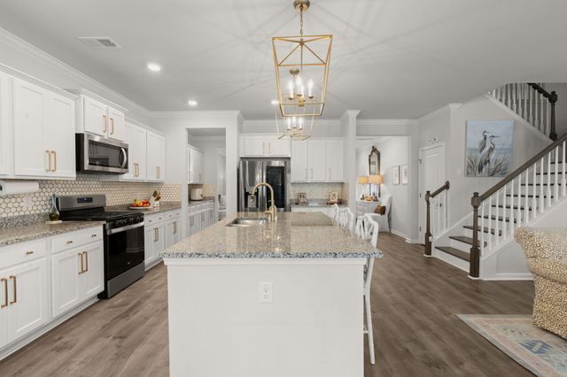 160 Cherry Grove Drive, Summerville, SC 29483